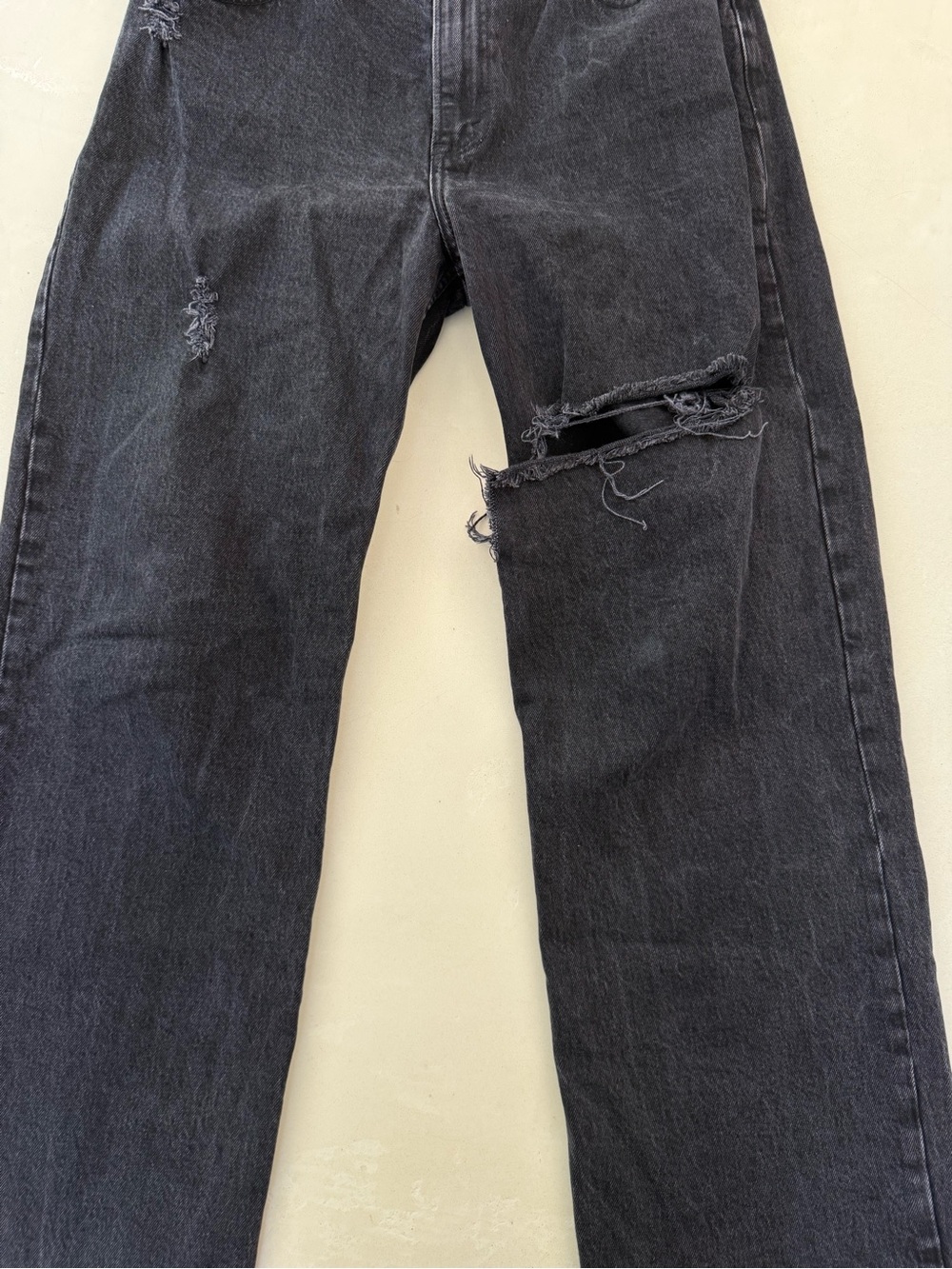 Abercrombie Black Distressed 90s Relaxed High Rise Jean 29 - Picture 4 of 6